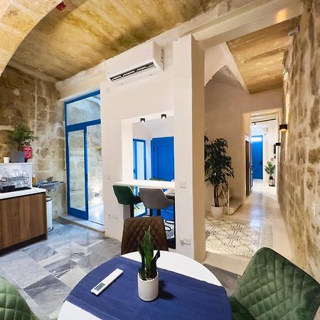 ואלטה Mandera'S Boutique Suites & Dorms מראה חיצוני תמונה