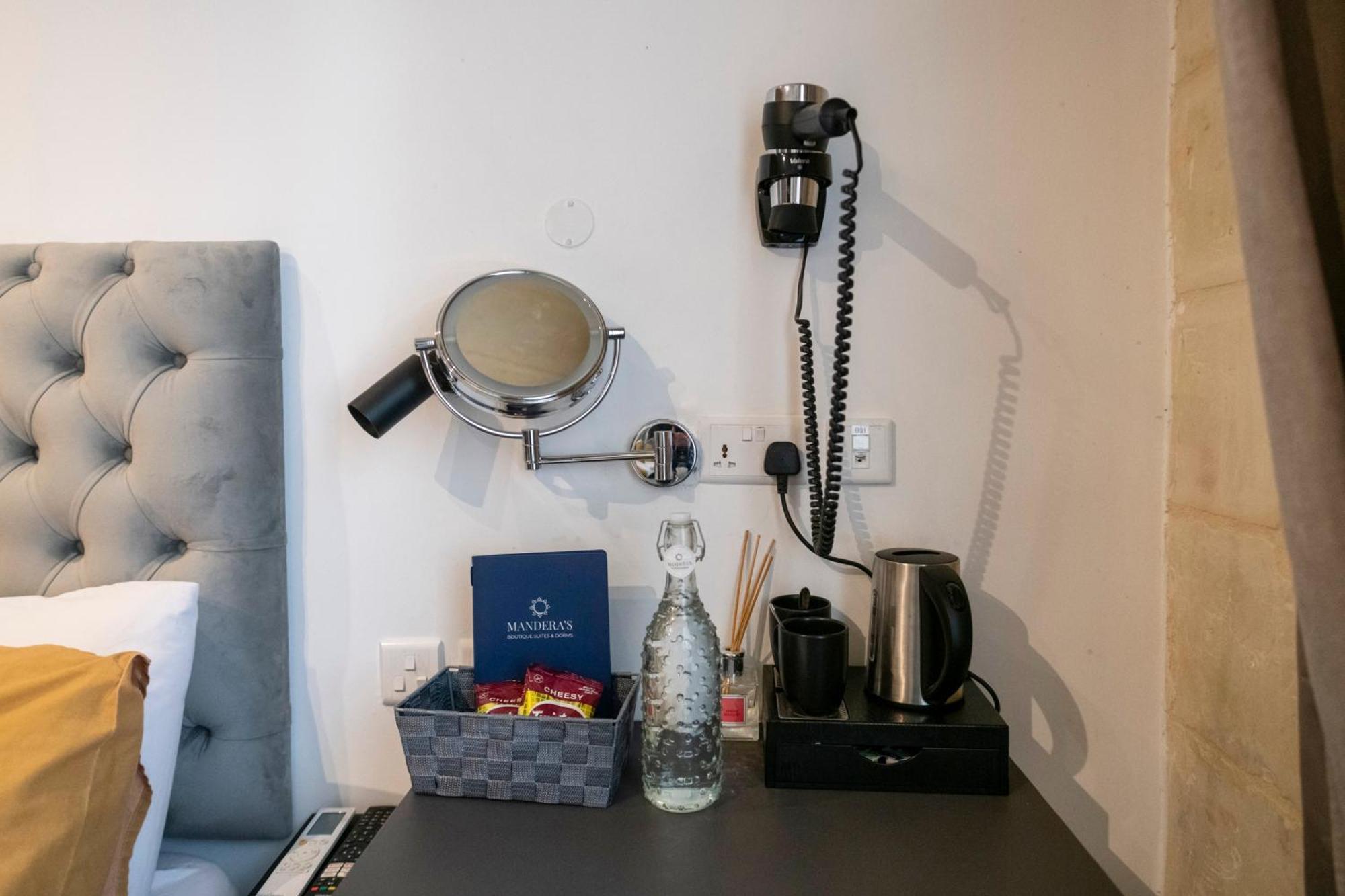 ואלטה Mandera'S Boutique Suites & Dorms מראה חיצוני תמונה