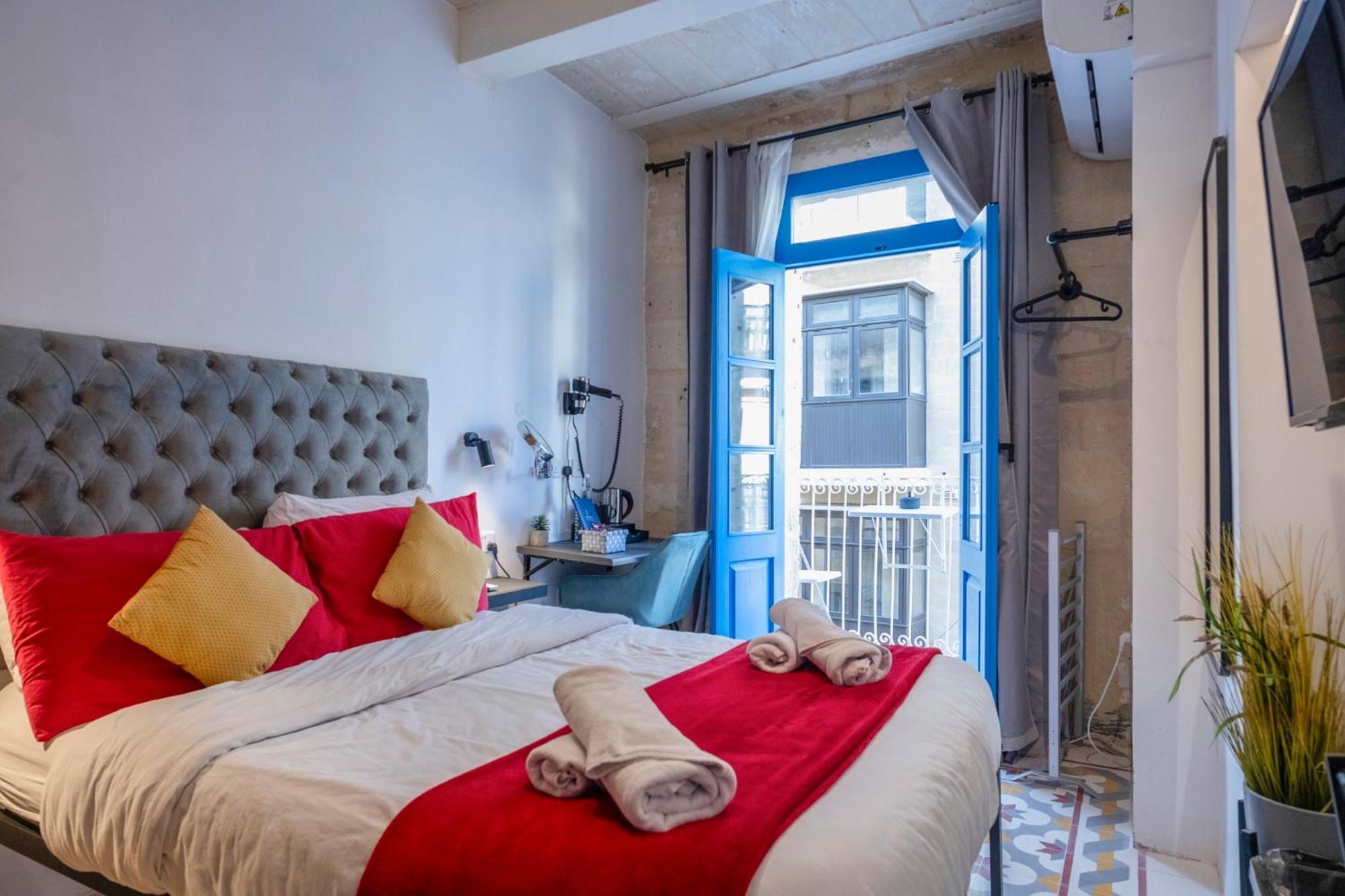 ואלטה Mandera'S Boutique Suites & Dorms מראה חיצוני תמונה
